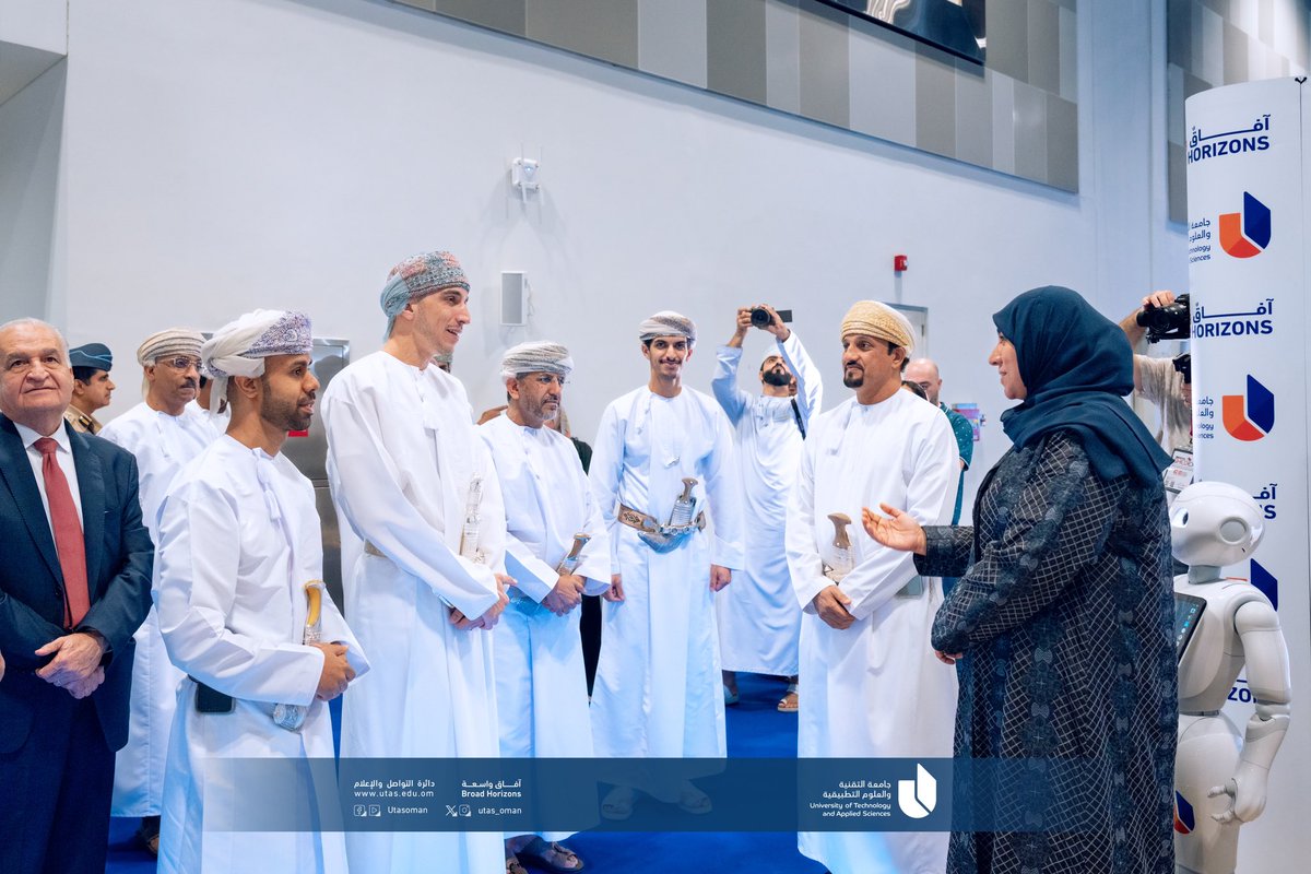 utas_oman's tweet photo. #جامعة_التقنية_والعلوم_التطبيقة شريك التكنولوجيا والعلوم التطبيقية في النسخة الـ23 للمعرض العالمي للتعليم العالي #جدكس_عمان 2024، والذي يقام في الفترة 4 - 6 فبراير.

يقدم ركن الجامعة في المعرض تعريفًا بالجامعة، وكلياتها، وفروعها، وبرامجها الأكاديمية.

#آفاق_واسعة https://t.co/w6aa7d3LOS