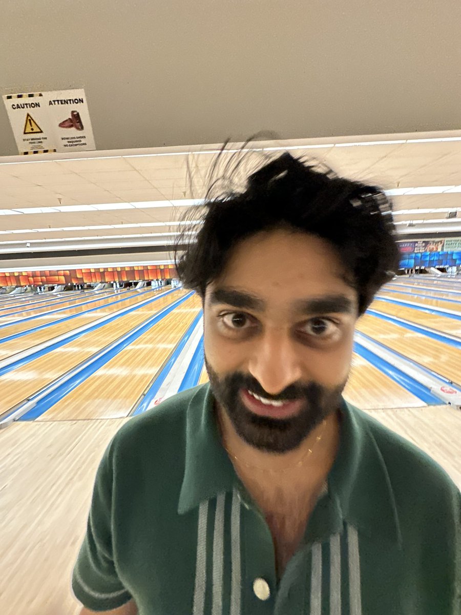 nutsonyourchinn's tweet photo. i had a fun time bowling with my friend Bart https://t.co/HHLpFSB6Pr