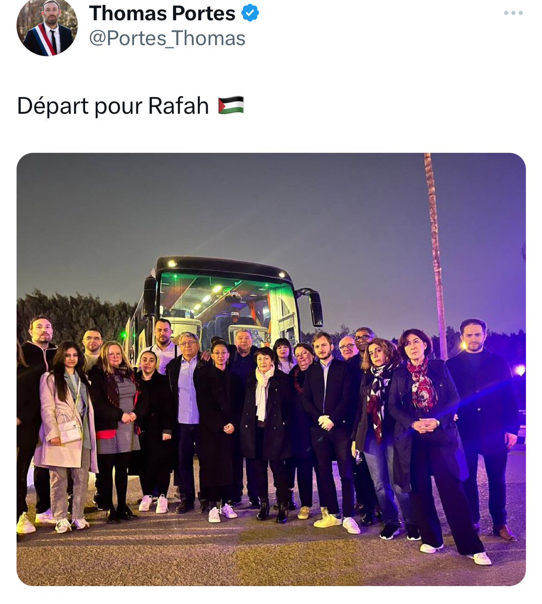 julienbahloul's tweet photo. Bravo aux députés LFI qui se rendent sur le terrain pour exiger la libération du bébé Kfir Bibas et de tous les otages français 👏

Ah, pardon. 
On m'indique dans l'oreillette qu'ils vont simplement aller soutenir les terroristes sans s'occuper des otages français. https://t.co/cJPqaXsxwq
