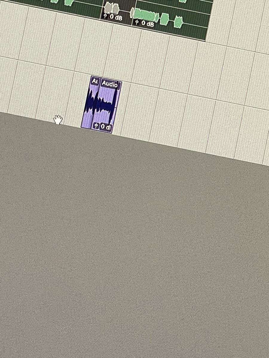 Junya_Junya's tweet image. 2024年　制作No.14

アーティストの仮歌
この1テイク8回やり直しを経て今日はクリア☆
ニュアンスって大事よねー！
長くても短くても強くても弱くても
学びなり。

#仮歌
#DTM