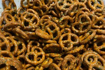 Marinated Pretzels (GERMANY)

#different_recipes #cooking #food #foodporn #foodie #instafood #foodphotography #yummy #foodstagram #foodblogger #delicious #homemade #recipe #recipes #snack #germanfood