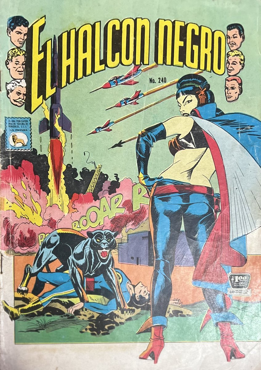 DiabloComics22's tweet photo. While looking through #ElHalconNegro No. 240 one page has an homage to #ELSorprendenteHombreAraña No. 163 
#joseluisduran #laprensa #internationalcomic #mexicancomic #foreigncomic https://t.co/Eoc89hvnxm