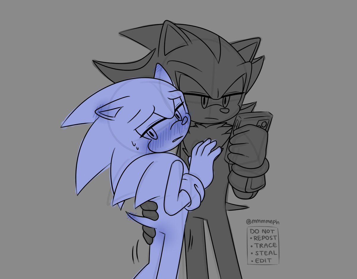 mmmmeph's tweet photo. "Hang on baby I got work mail" #sonicnsfw https://t.co/tuovViSY1p