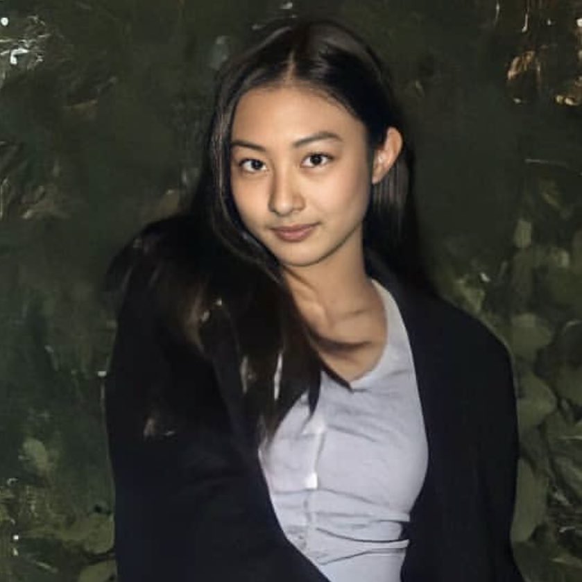 narinpics's tweet photo. [rumoured trainees from The Black Label]

CHLOE LEE/ LEE GAWON 
- 🇰🇷🇺🇸
- born in 2005
- Reported height ar. 174/175 cm
- Former model featured in Adidas ads

#TBLNGG #THEBLACKLABEL #더블랙라벨 @THEBLACKLABEL https://t.co/kQawaIu8mo