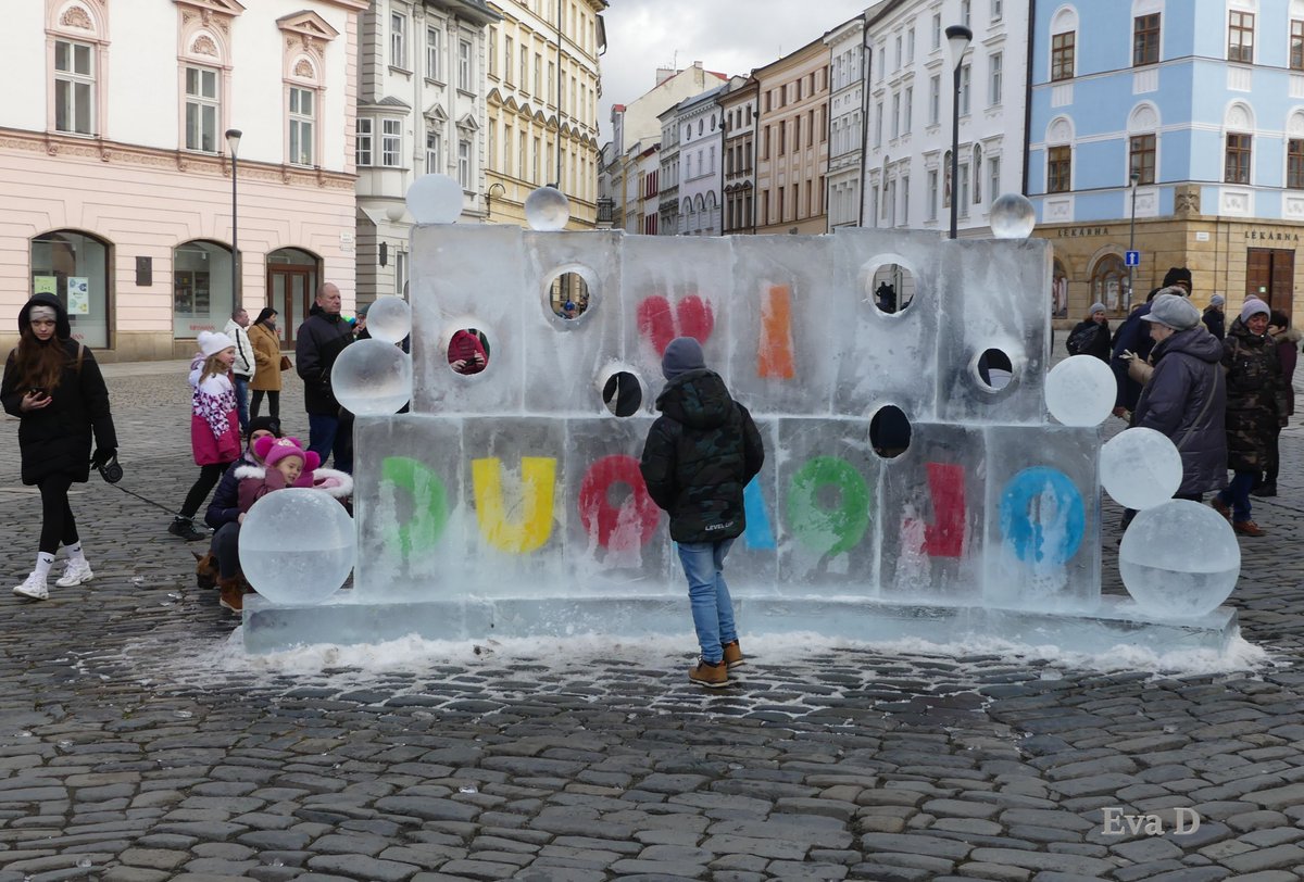 #Olomouc #Hornínáměstí #Winter #Ice 📷 27.1.2024, Olomouc, Horní náměstí