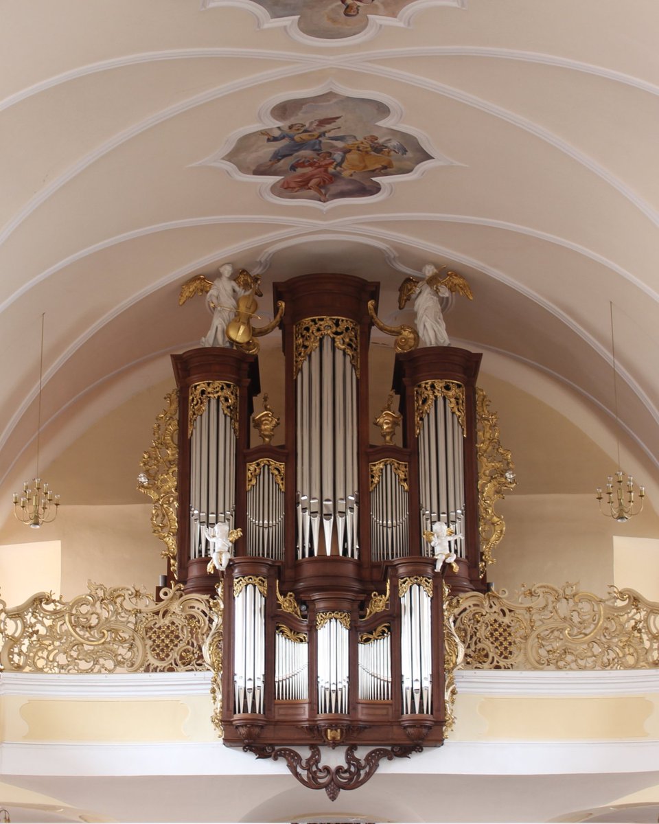 nikolausmella's tweet photo. Today marks the 216th anniversary of the death of the German #OrganBuilder, Johann Ignaz #Seuffert. :-) ❄️ 🧭 † #Kirrweiler (Pfalz) 🇩🇪 #Deutschland
1762 Heilig-Kreuz-Kirche, #Offenburg.
📸: Sir Lucan, 26th January 2014. https://t.co/gd15179SYC