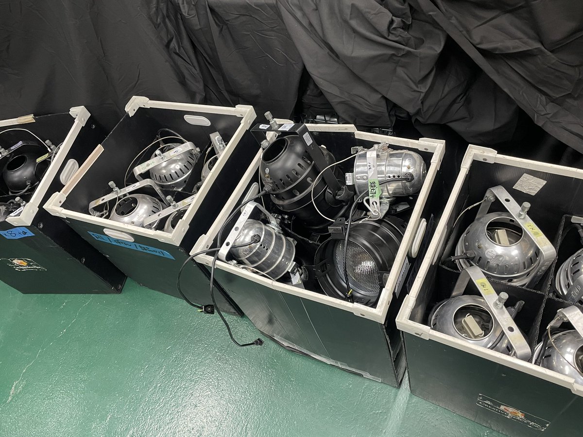 照明機材は防水関係の機材がまだまだ残ってます‼️
他にも色々‼️