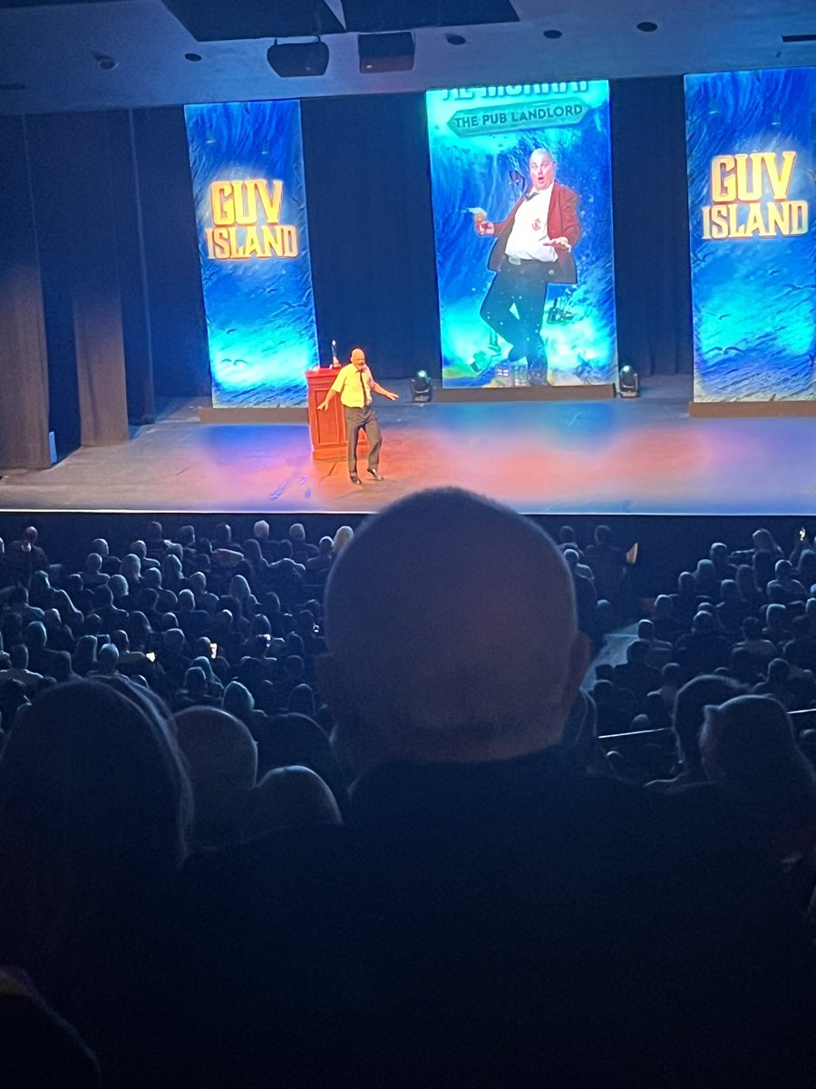 briggsym's tweet photo. Proud to be British in that I can hold two opposing thoughts at once - firstly that Southend is a dump and secondly that I can have one of the funniest nights watching @almurray at the Cliffs Pavillion #wearenotamerican https://t.co/YyMAwliUzl
