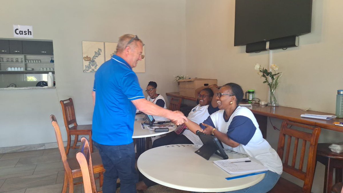 DA_KZN's tweet image. The Provincial Leader, Francois Rodgers visiting communities in Ugu today to encourage residents to #RegisterToVoteDA in the crucial 2024 Election. 

Unlike in previous elections, you will only be able to vote at the station where you are registered.

Be part of the mission to