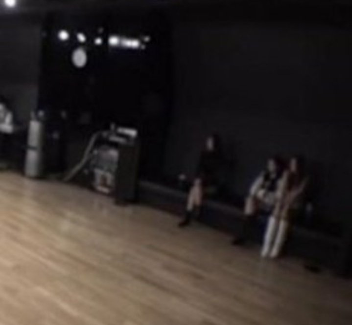 MEOVV_CENTRIC's tweet photo. From this.                                   To this

We have survived 

#TBLNGG #THEBLACKLABEL #THEBLACKLABEL_NEW_GIRLGROUP #더블랙라벨 @THEBLACKLABEL https://t.co/GEbs0C9Fqc