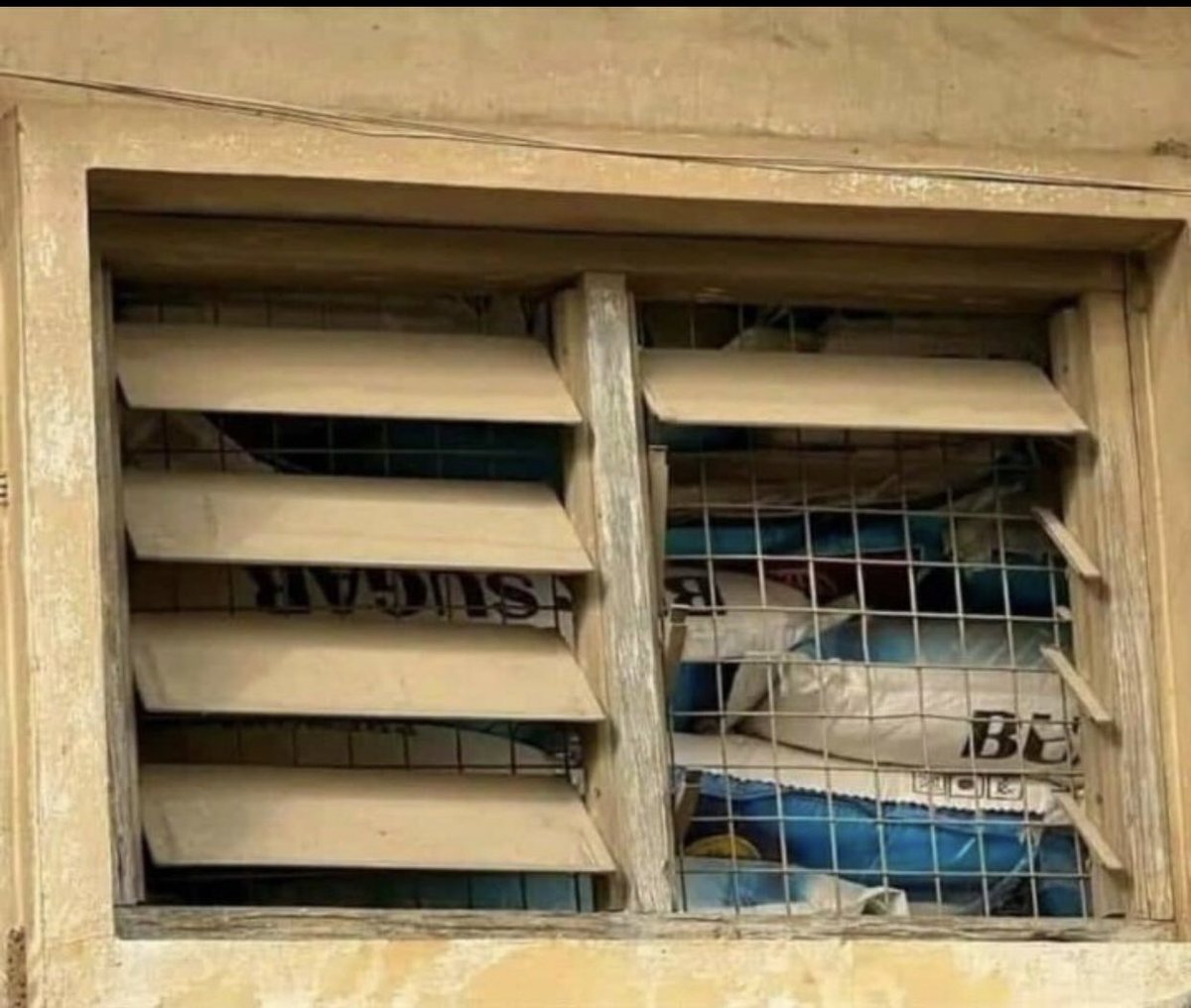 binaffah's tweet image. Duk dan kasuwar da ya siya abinci ya boye domin yaci mummunar riba da watan RAMADAN....Allah kasa yayi mummunar asara.🙏🏻💔😪