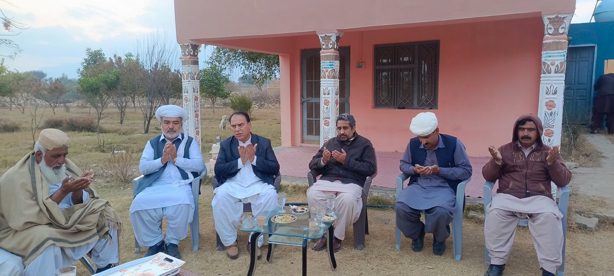 jaffarkbuzdar's tweet photo. فاضلہ کالیماڑ 
جمال خان بزدار ایڈووکیٹ نے اپنی برادری سمیت  سردار جعفر خان بزدار کی بھرپور حمایت کا اعلان کر دیا۔ https://t.co/P7FEe67fv1