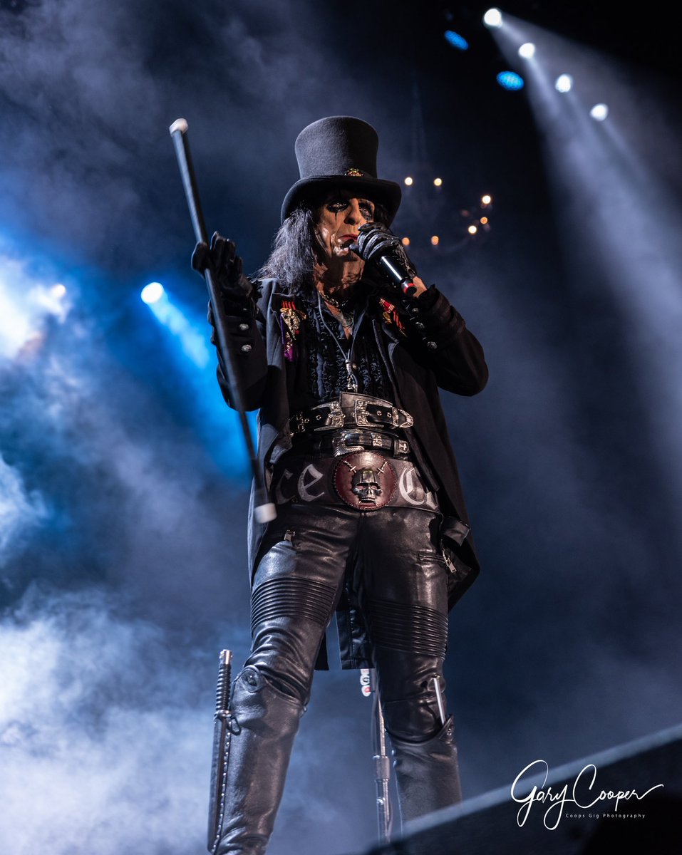 gary cooper tweet media