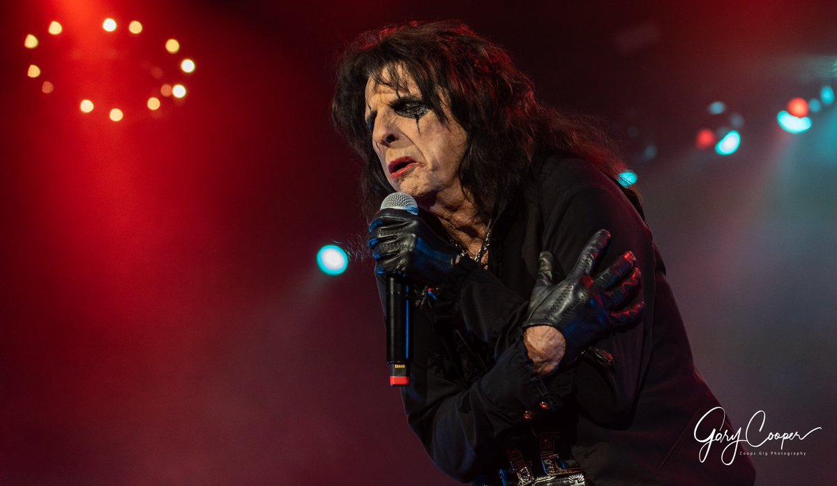 gary cooper tweet media