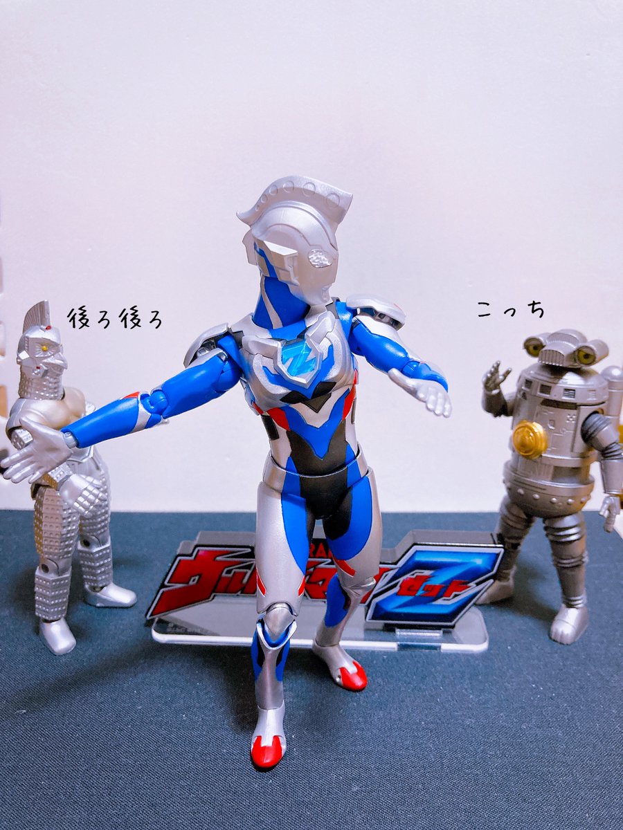 gomafu_phocidae's tweet photo. もう少しでプレバンのメビウス＆ブレーザーのアクリルロゴディスプレイ受付終わります！

危うく買い逃すところでした！！ https://t.co/qXpcS3ahoh