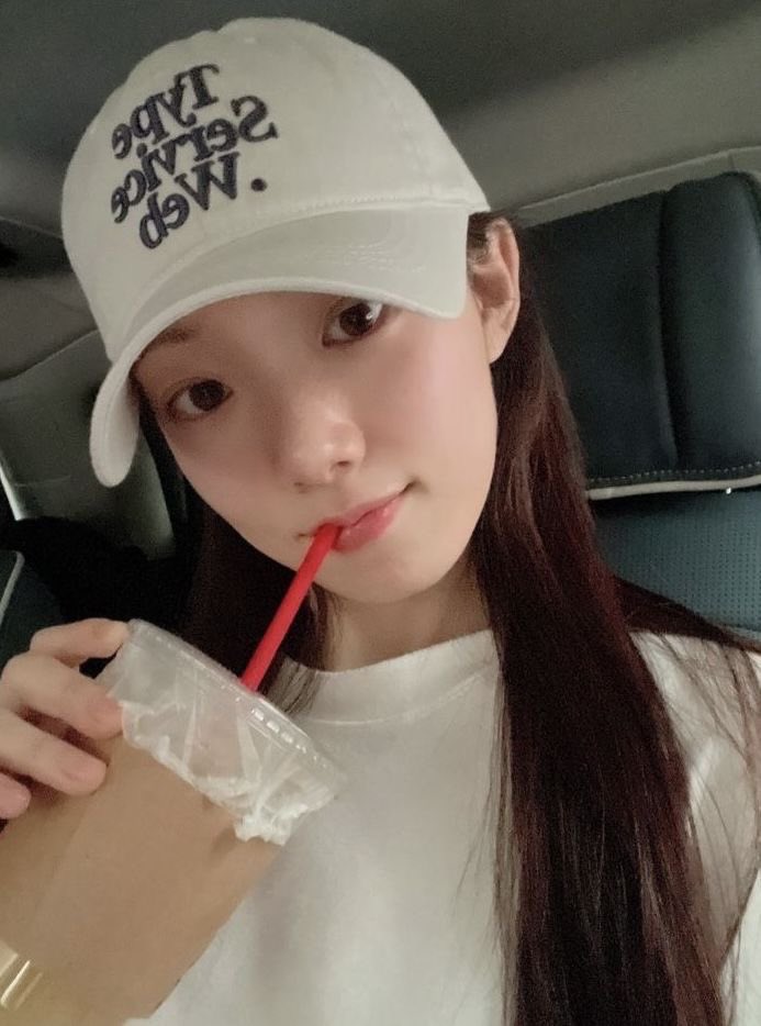 crowbiblee_'s tweet photo. #이성경트친소

오랜만이지요.? 차기작 같이 기다릴 사람~~🫧 https://t.co/xYIpnpjJ5z