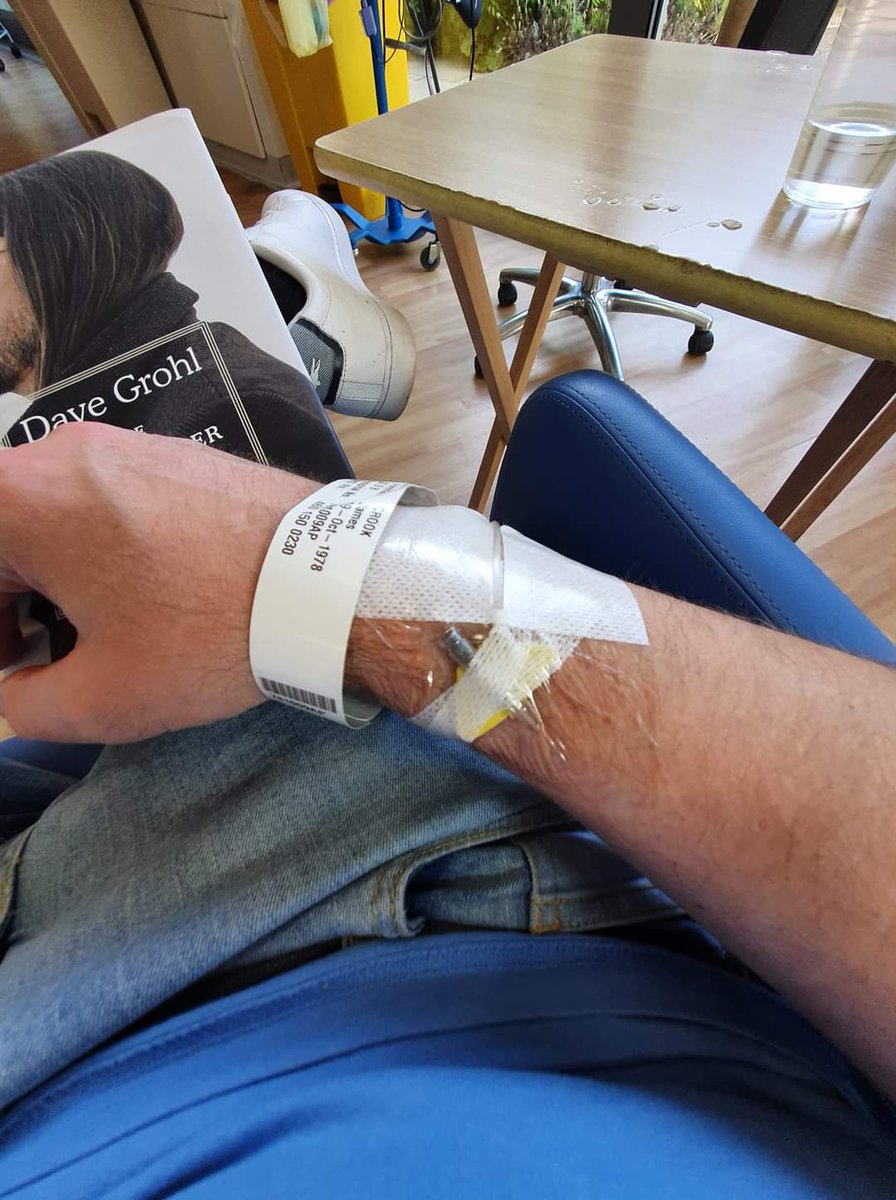 crookie1871's tweet image. 2 years ago i had just finished FOLFOX chemo following MOAS crs hipec 11 hour surgery and losing five organs! N
Been NED since and next scan July 🤞 
I have a rare form of appendix cancer called goblet cell anadenocarcinoma 
 #WorldCancerDay #appendixcancer #moas #hipec #folfox