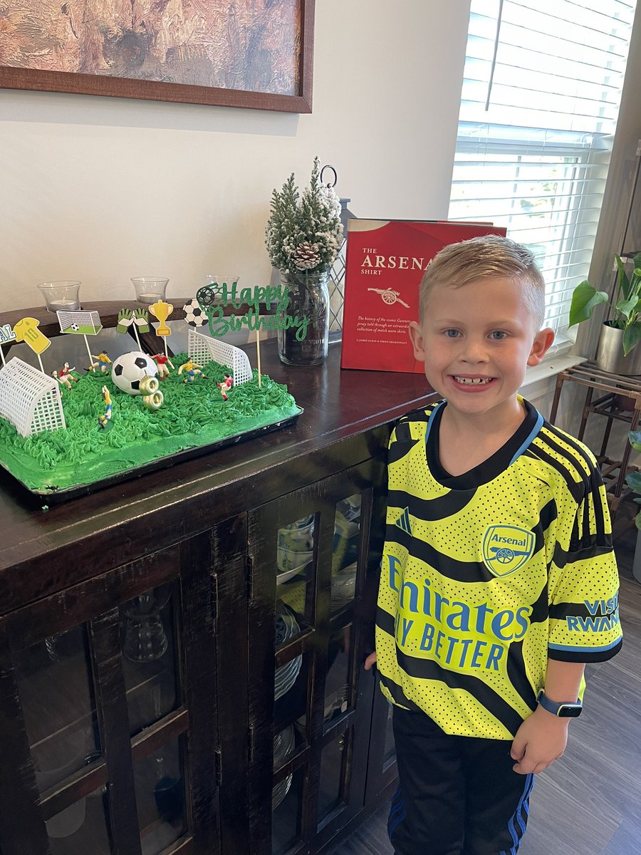 sapperisms's tweet image. Celebrating our 8 year olds birthday watching  #ARSLIV Let’s get 3 points today boys!! 

@Arsenal @PLinUSA @NBCSportsSoccer #MyPLMorning
