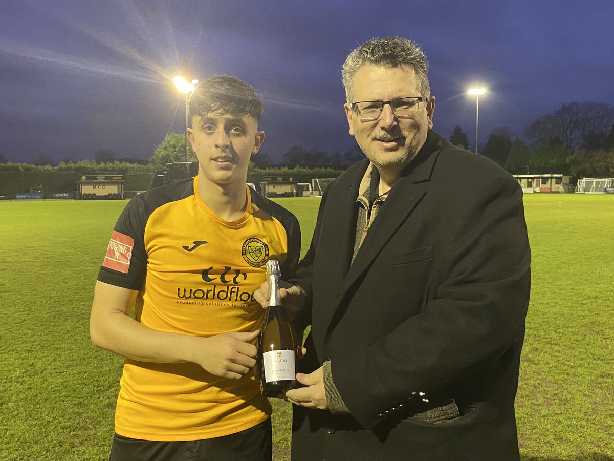 MersthamFC1892's tweet image. 𝗚𝗿𝗲𝗲𝗻𝗲 𝗞𝗶𝗻𝗴 𝗣𝗹𝗮𝘆𝗲𝗿 𝗢𝗳 𝗧𝗵𝗲 𝗠𝗮𝘁𝗰𝗵

Yesterday’s @greeneking Player Of The Match chosen by our match day sponsor, One-Stop Joinery Ltd (onestopjoinery.com), is… Oliver Khinda!

Congratulations, Ollie!

#WeAreMerstham 🧡🖤