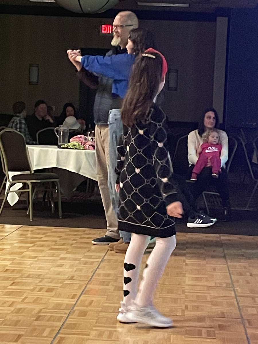 MilenaJaniMD's tweet photo. Winter Cardiovascular Conference #shantycreekresort #womenhearthealth #funinSnow @CorewellHealth @FM_HVI #partytime https://t.co/WrFqifOq7w