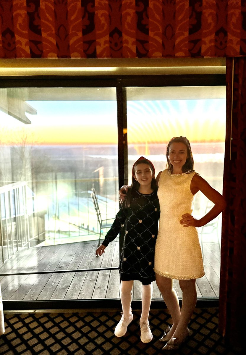 MilenaJaniMD's tweet photo. Winter Cardiovascular Conference #shantycreekresort #womenhearthealth #funinSnow @CorewellHealth @FM_HVI #partytime https://t.co/WrFqifOq7w