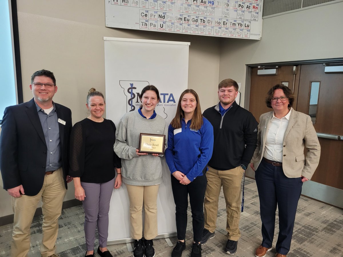 CulverMAT's tweet photo. Your @CSC1853 MAT WildcATs are your @MOATA1984 Quiz Bowl Champions! Congrats Jessica Dwyer, Braden Lawson, and Morgan Dierks Machado! #ApplyCulverMAT https://t.co/r0Uddd2cmF