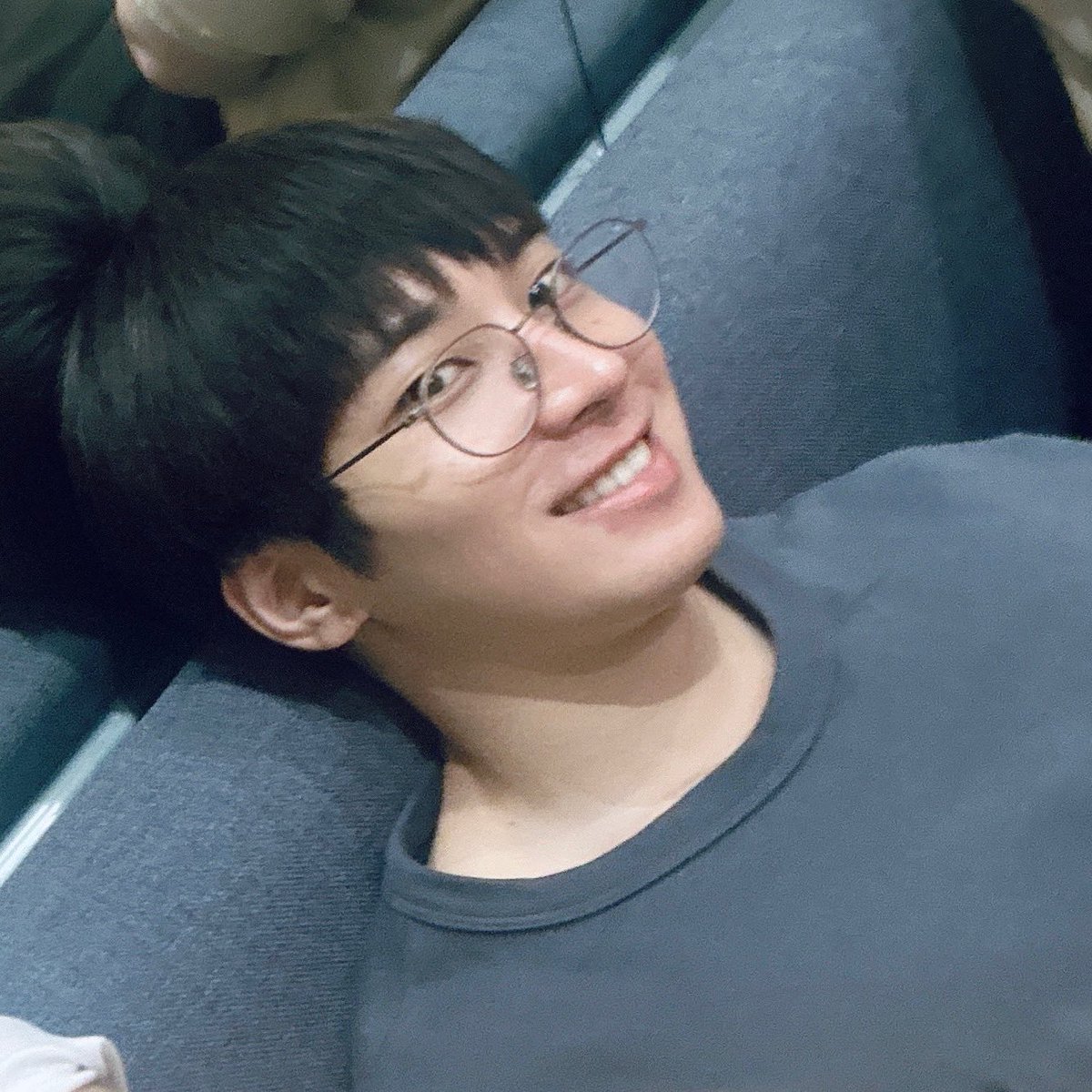 wonuoiawoo's tweet photo. this wonwoo photos never fails to put a smile on my face 😆 thank u hoshi for this https://t.co/LVLPjWccpv