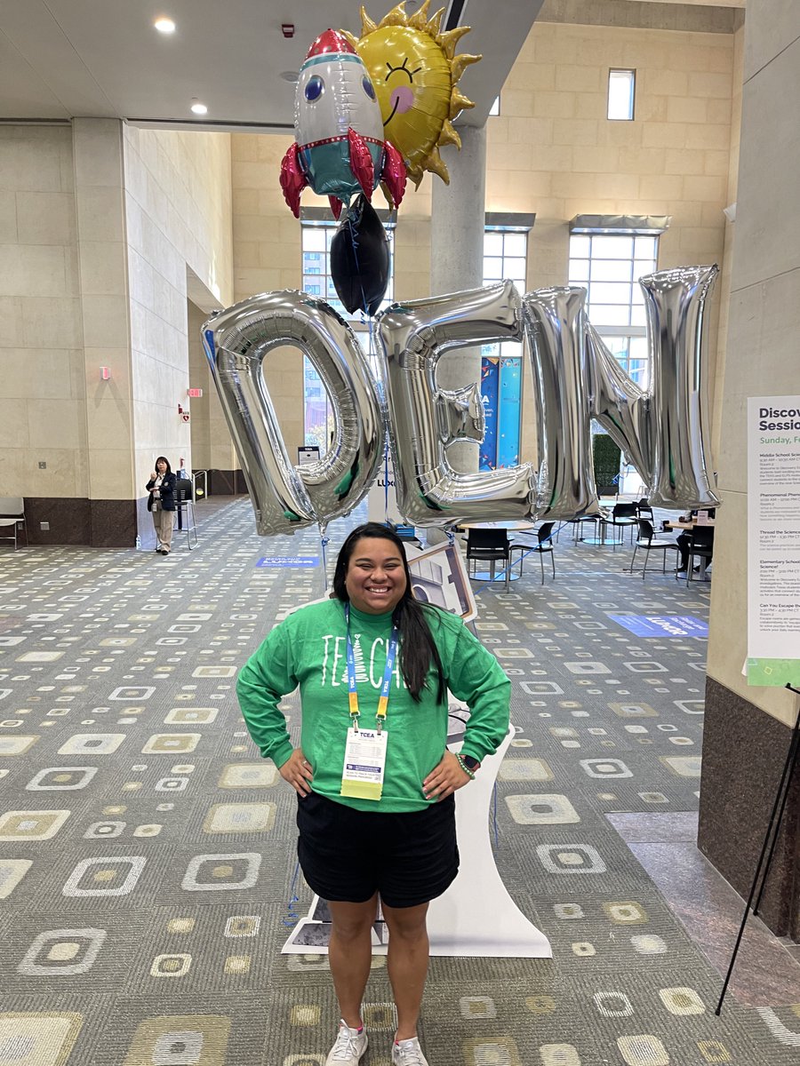 MsPowellteaches's tweet photo. Starting my day with @DiscoveryEd with Donuts✨ Proud to be a #DenStar ⭐️ #TCEA #teacherlife https://t.co/KDup5P2Qhf