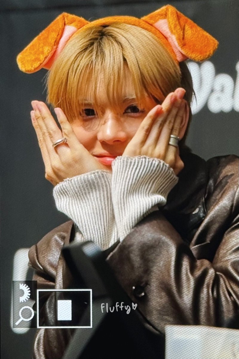 fluffy_0411's tweet photo. 240204 🐶🐾 #POW #파우 #요치 #YORCH https://t.co/8lElg9ii8B