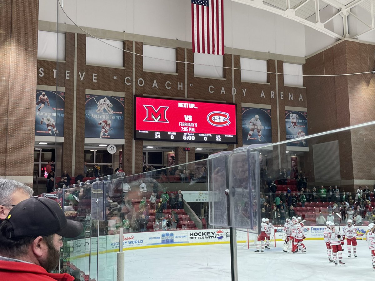 MiamiBLC's tweet photo. It was the retirement celebration for Steve “Coach” Cady at last night’s @MiamiOH_Hockey game @gogginicecenter! Congrats and thanks for all you’ve done for Miami hockey! #LoveAndHonor #CradleOfCoaches https://t.co/ghiAiCG8za