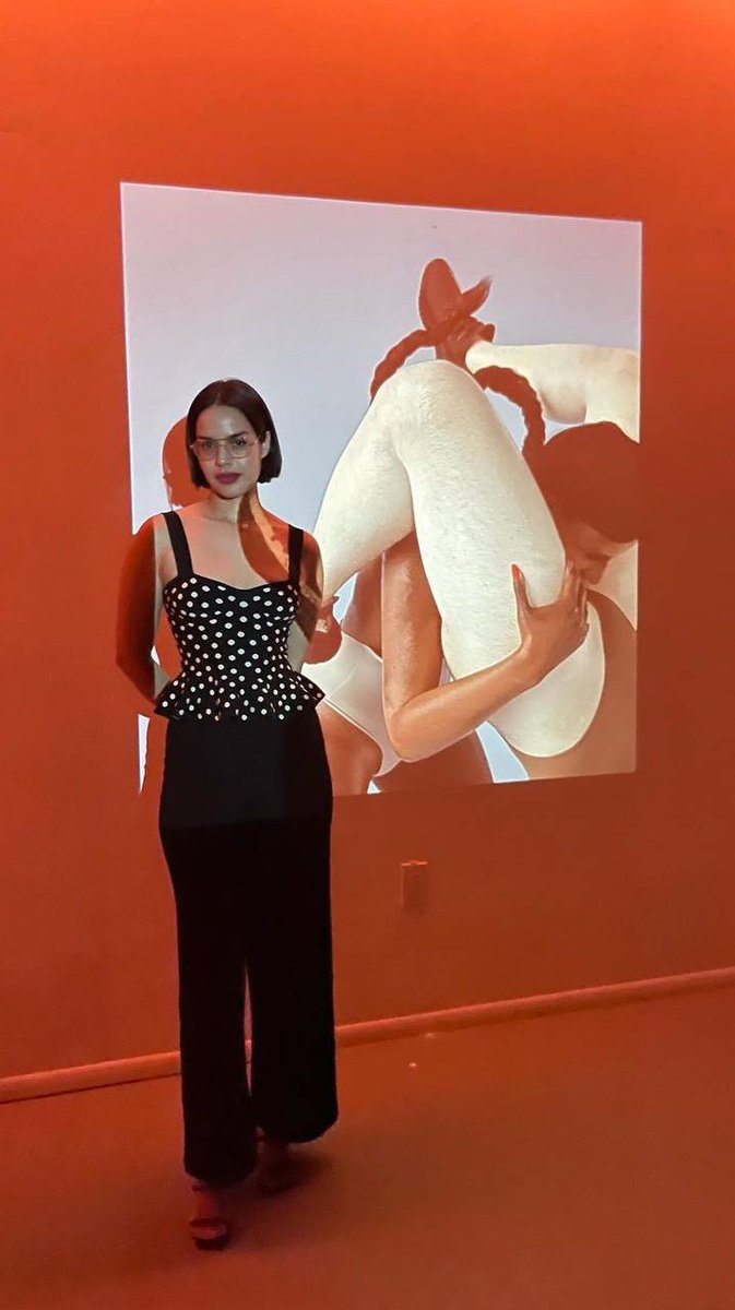 wonderkatzi's tweet image. Gm ❤️ I'm excited to announce that my work is on view at Pan American Art Projects in partnership with @ClitSplash. Together with great artists including my favourite @HPictur. Thank you for having me!

'From the sultry to the subtle: Erotic Art Notes' group show – part of the…