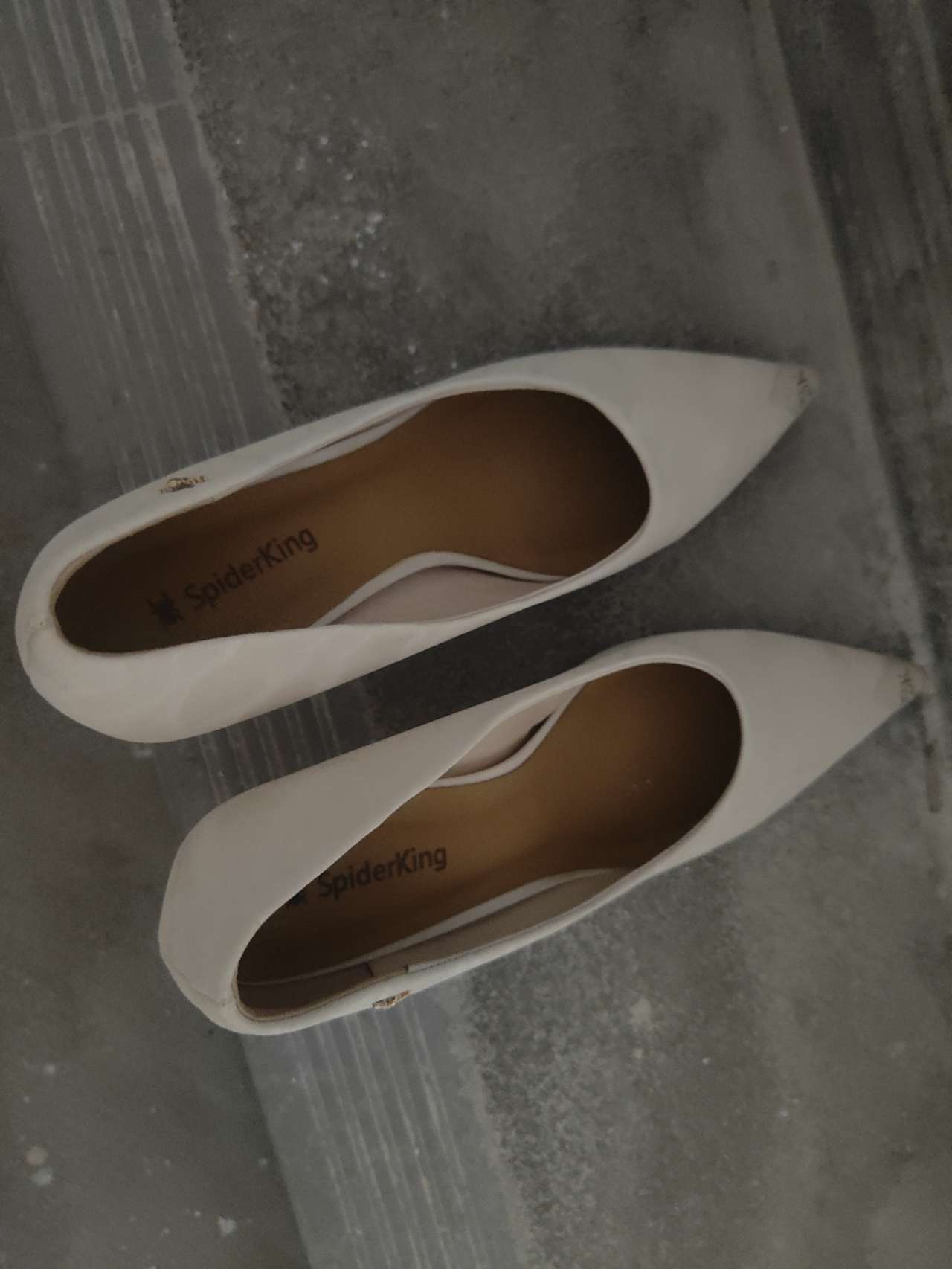 rong (@rong03669804)  X