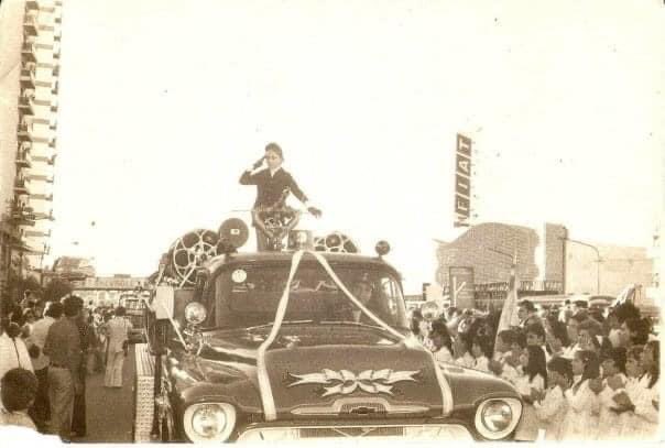 sandra_aalvarez's tweet photo. Pasaron 50 Años de esta foto, Hoy la Institución que me vio nacer y me enseñó a caminar por la vida Bomberil , cumple sus 100 Años de Vida. Feliz Aniversario Bomberos Voluntarios de Sarandi 🚒🚒🚒🚒🚒🚒🎂🎂 https://t.co/XdbBvkbsdp