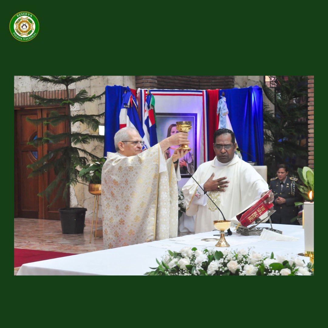 ReservaPN's tweet photo. Celebración de la eucaristía con motivo del vigésimo aniversario del Comité de Retiro de la Policía Nacional. Una comisión de la Dirección de la Reserva Policial estuvo presente en esta sagrada actividad.
#reservapn #reservistas #Juntaderetiroffaa #comitederetiropn https://t.co/JnKGkNFAtJ