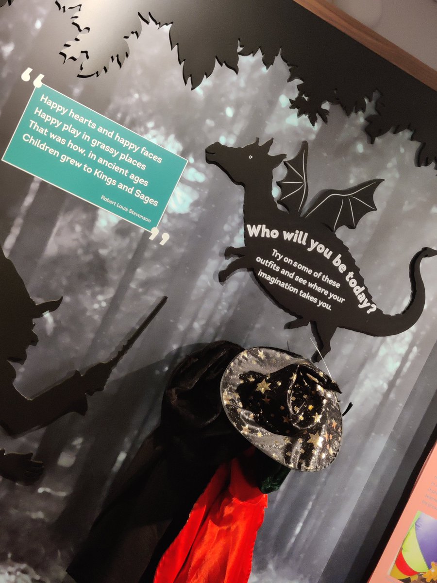mills_eva's tweet photo. Exploring beautiful Edinburgh today and stumbling across the museum of childhood - the purpose of Home Visiting sprang to mind... #HomeVisitingAllianceIRL @tusla @CypscIrl https://t.co/zq7TrKnqAb