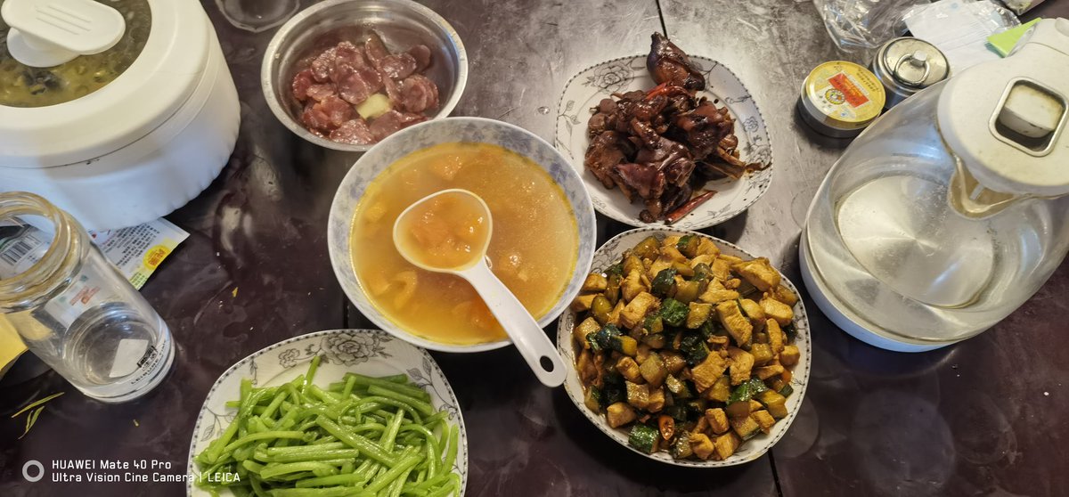 smadxcw's tweet photo. #4i #四爱女攻男受 天天自己烧饭厨意越来越可以了，从原来的勉强可以入口到现在还可以 https://t.co/PJ1uxtNqxZ