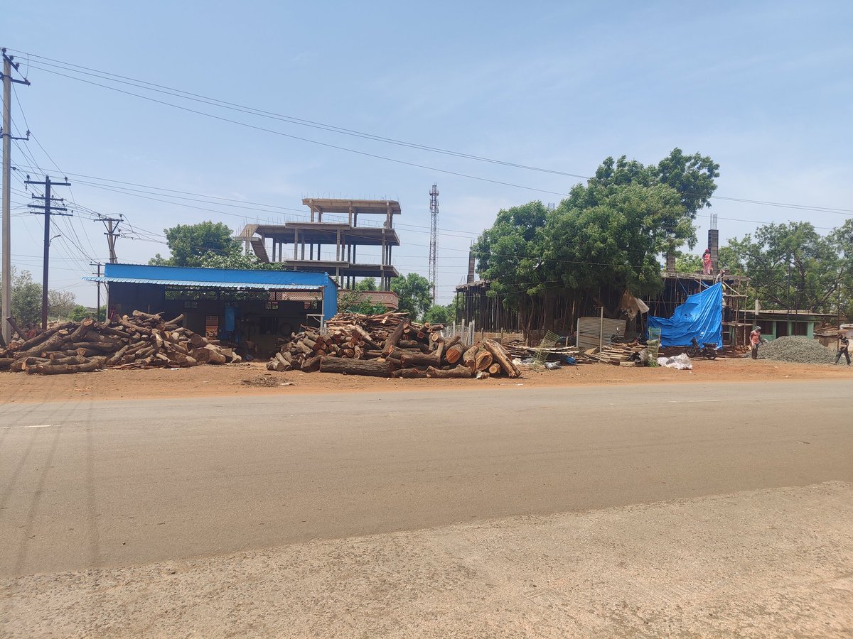 rameshreddy498's tweet photo. @revanth_anumula Urgent: Land grabbing &amp; blocked roads in Ranjole, Zaheerabad causing distress. Complaints ignored by officials. Need your immediate intervention. There is no justice for common people from land grabbers. #SaveRanjole #ActNow"@TelanganaCMO @DamodarCilarapu https://t.co/t3PPhORyir