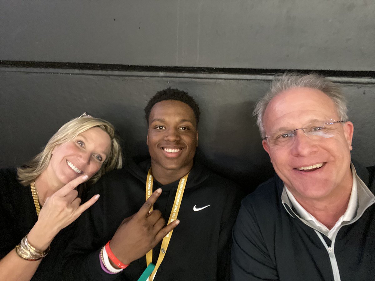 taeharris27's tweet image. ⚔️⚔️!!
@kristi_malzahn @CoachGusMalzahn