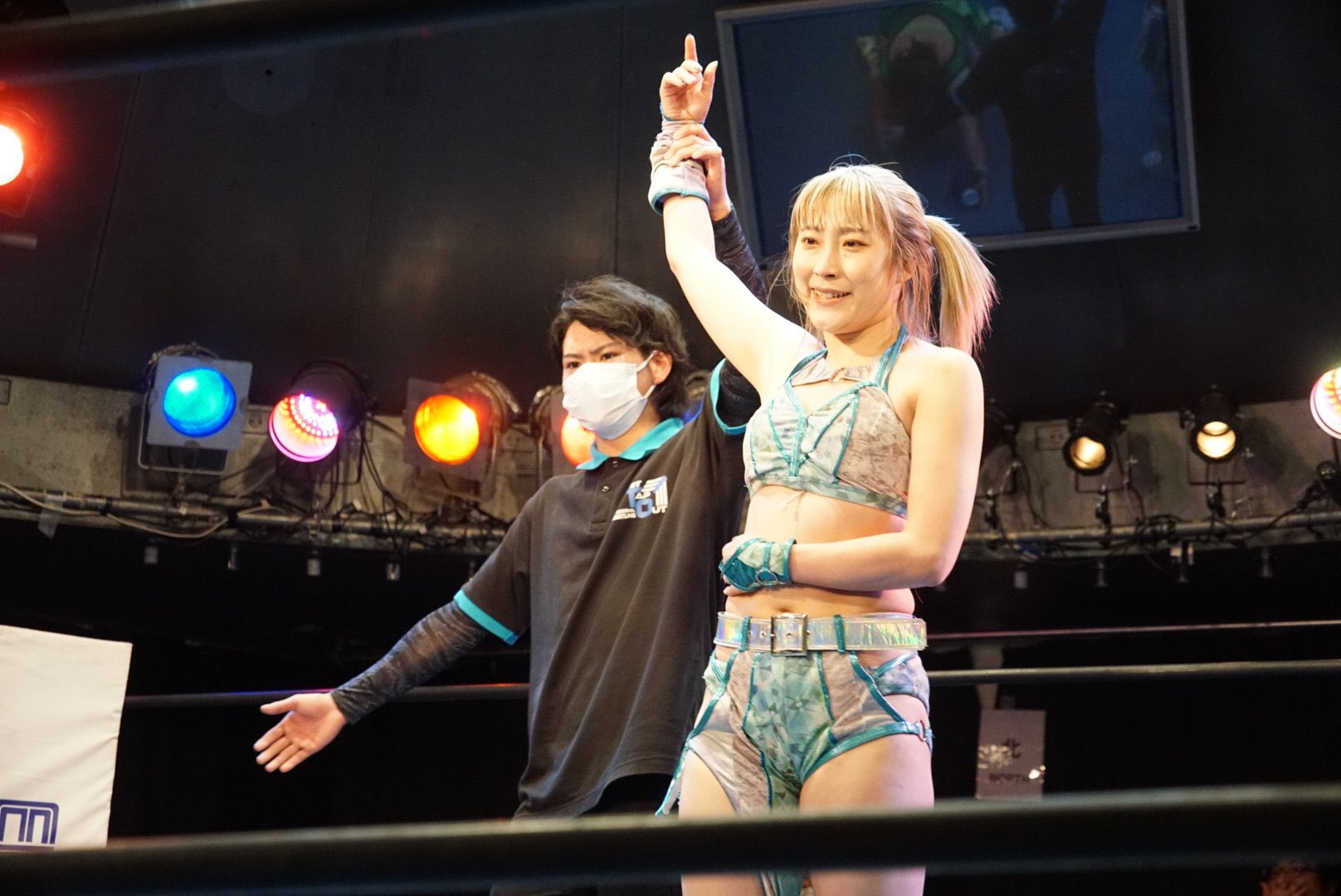 GFf9de2aEAAXFNx?format=jpg&name=orig