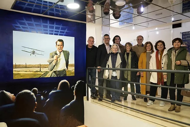 cineszoco's tweet photo. Gran repercusión del articulo sobre #CinesZoco
Queremos agradecer todo el apoyo recibido que nos da aún más fuerza e ilusión para seguir con este proyecto tan apasionante. 
#Elcinedetodos #XAniversario #HazteSocio @elmundoes @EM_GranMadrid @anabarrio
https://t.co/DzMQWPaGHq https://t.co/FSmJCT7S5X