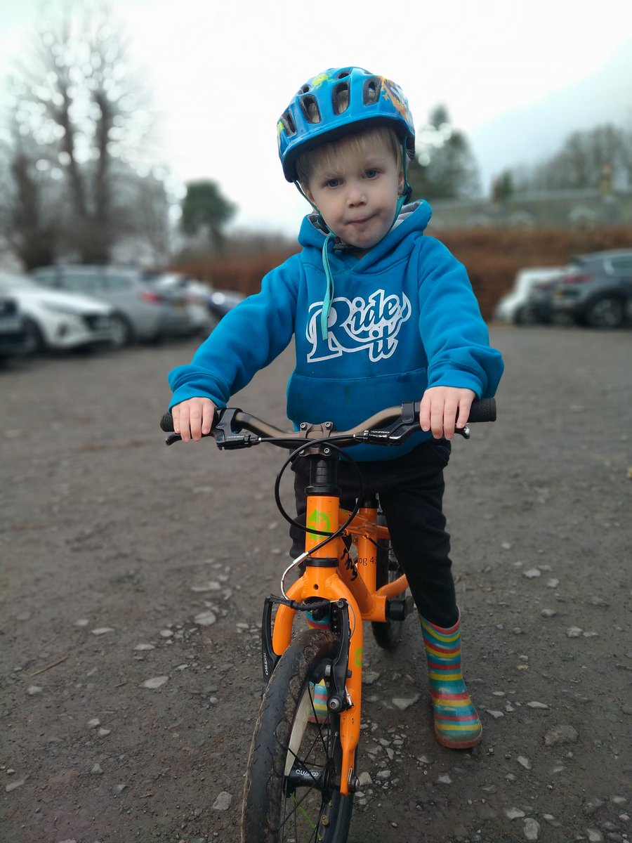 teamrideit's tweet photo. The boy is loving his @frogbikes https://t.co/0oPQoRWLLO