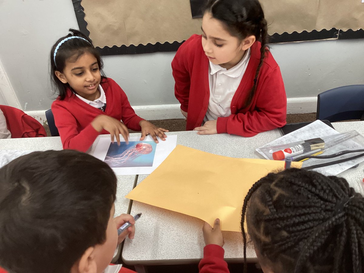 knightontmet's tweet photo. Lansdowne Class (year 2) have been researching different animals that live in the ocean for their non-chronological report. #Knmpa #community #inclusive https://t.co/MX5qUQfIdB