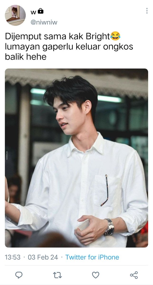 aladymajesty's tweet photo. —— bw some tweet au

                     Housemate

Menjadi housemate teman abangnya untuk sementara waktu membawa dirinya ke dalam hal yang tak akan pernah terlupakan dalam hidupnya. https://t.co/hP0jFPAs5F