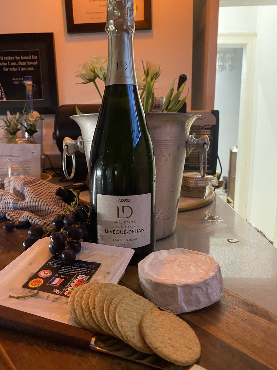 Angela__Chester's tweet photo. Enjoyed a beautiful Millesimé from Léveque-Duhan that we picked up from our travels in #Champagne #France last year, tucked away in Barzay-sur-Marne. The quality shines right through this relatively unknown #GlassOfBubbly and makes me wish we’d bought more: https://t.co/srExX5zBqV