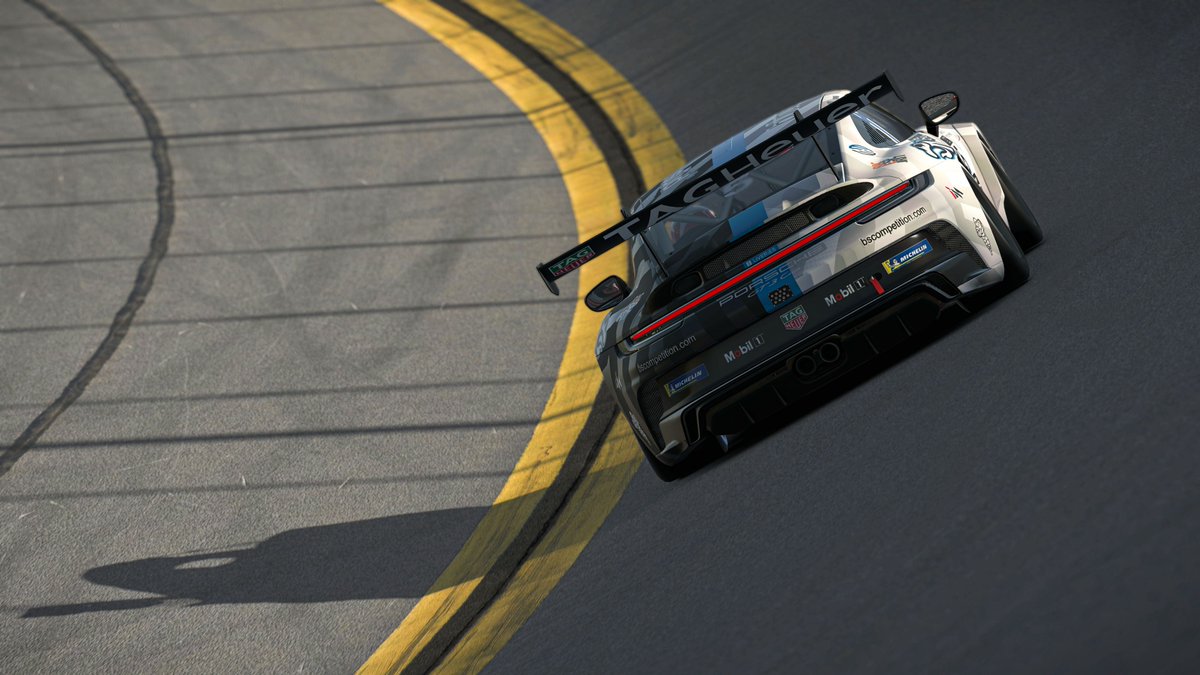 Started from the back of the grid basically as we missed the tire conditioning tricks required in qualifying and were off-pace by more than a second. 

Sprint was good fun and managed to salvage a point. Less said about the feature race the better.

Back at it next Saturday 🤠