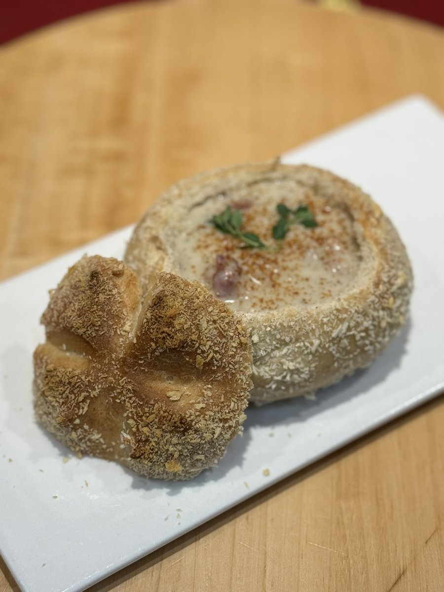 heybayu's tweet photo. akhirnya nyoba buat bread dari scratch juga https://t.co/EQSdFXo0SS