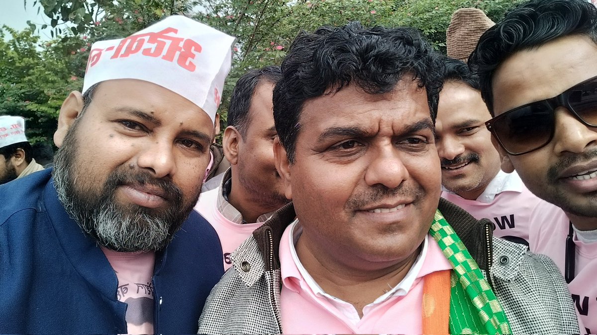 yadav_ravi15944's tweet photo. #Run_for_ops
#Lucknow
एक दौड़ पुरानी पेंशन के नाम...💪
दौड़ेंगे लड़ेंगे और जीतेंगे
आदरणीय राष्ट्रीय अध्यक्ष विजय बंधु जी जिंदाबाद
#ATEWA_NMOPS jindabad https://t.co/AaZQ7cqU2t