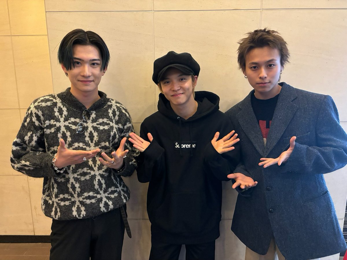 taiki__official's tweet photo. 光汰と蒼真と
ご飯いってきた！

二人がとにかく仲良かった！笑

キラキラしてていいな⭐️
可愛い可愛いふたりでした！

NEO EXILEチームも
盛り上がってます⤴️⤴️

@_KID_PHENOMENON https://t.co/m8ybWN5Qif
