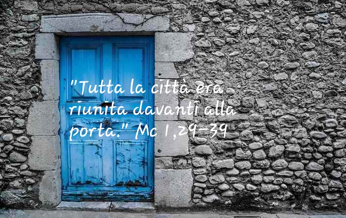 MigrantesV's tweet photo. Il passa parola fa sì che tutti, vengano a sapere della presenza di Gesù lo vanno a cercare.
Gesù però sa che la sua missione è arrivare nei cuori di tutti; la sua missione è annunciare il Regno del Padre. La preghiera è allora all’origine della missione
#migrantesvercelli https://t.co/DbK0ilO5Gz