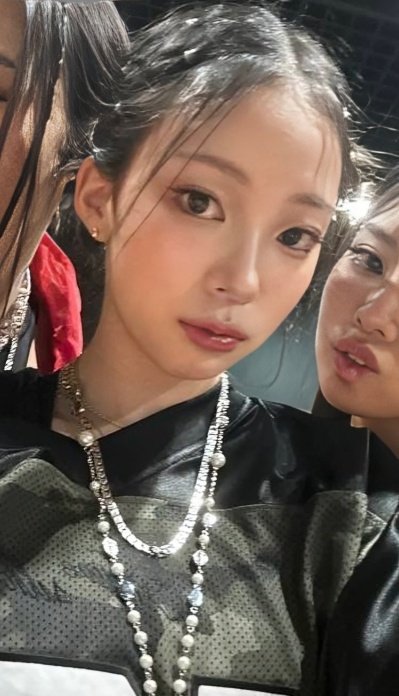 meovvcorner's tweet photo. Unknown girl, another picture of her at the blacklabel dance practice room. Her expression haha

#TBLNGG #THEBLACKLABEL #THEBLACKLABEL_NEW_GIRLGROUP #TBL #더블랙라벨 @THEBLACKLABEL https://t.co/jQhGMS0fDS